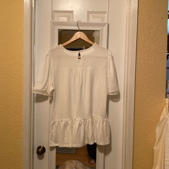 Eden&Olivia Tops - Picture 2 of 4